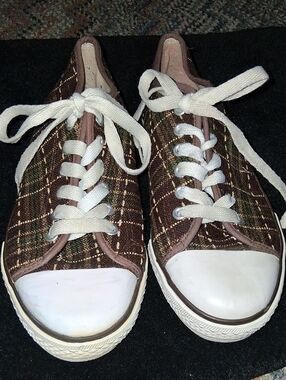 Women’s Brown Plaid "Fuel" Brand Lace-Up Canvas Sneakers